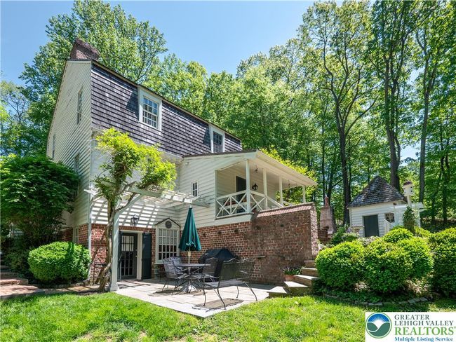 1108 S Barbara Dr, House other with 3 bedrooms, 3 bathrooms and null parking in Alburtis PA | Image 4