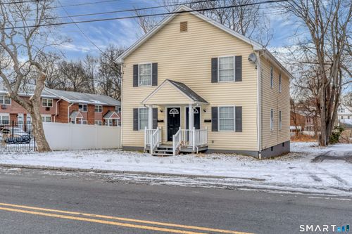 272 Capen St, Hartford, CT, 06112-1903 | Card Image