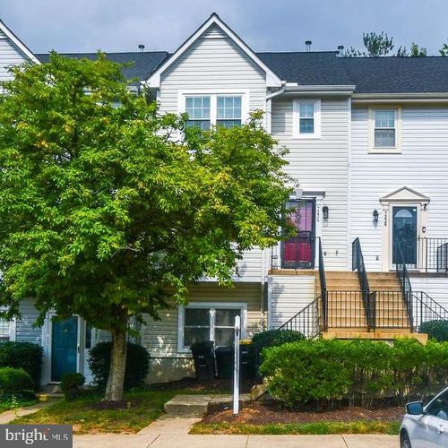 8-7234 Tamo Ct, HYATTSVILLE, MD, 20785-5813 | Card Image