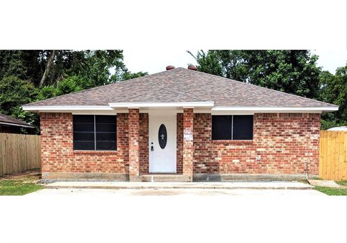 829 Canfield St, Liberty, TX, 77575-3800 | Card Image