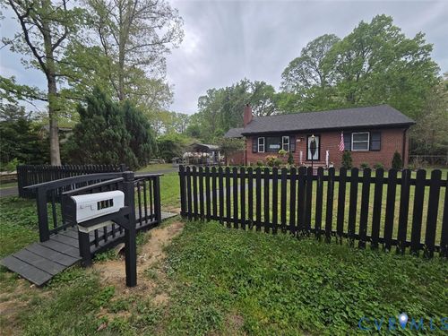 1032 Circlewood Dr, Richmond, VA, 23224-1608 | Card Image