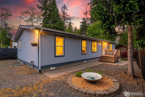 4556 California Trl, Blaine, WA, 98230-9790 | Card Image