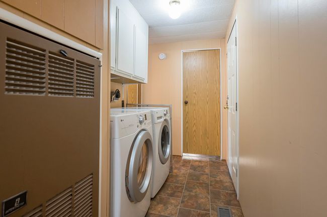 3381 208 St, House other with 3 bedrooms, 2 bathrooms and 9 parking in Langley BC | Image 22