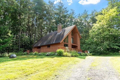 254 Federal St, Montague, MA, 01351-9553 | Card Image