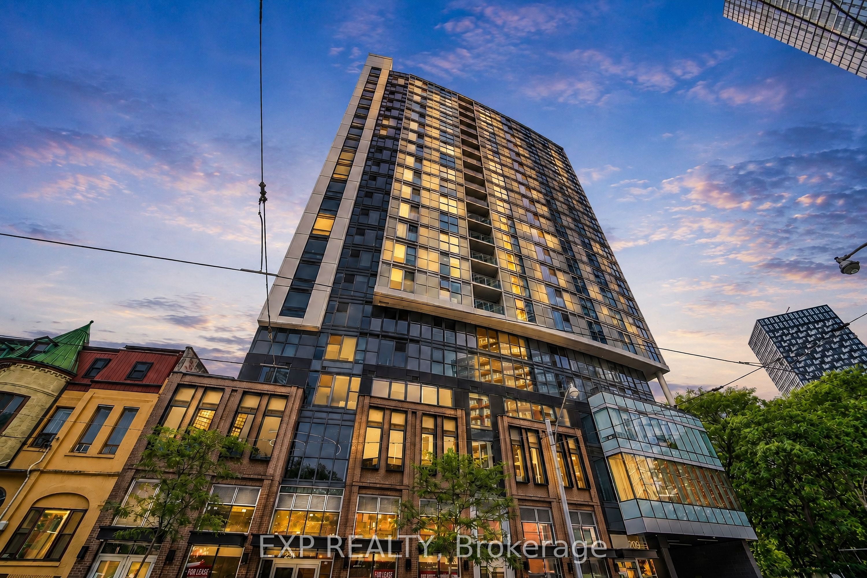 Residential in Toronto C08 3