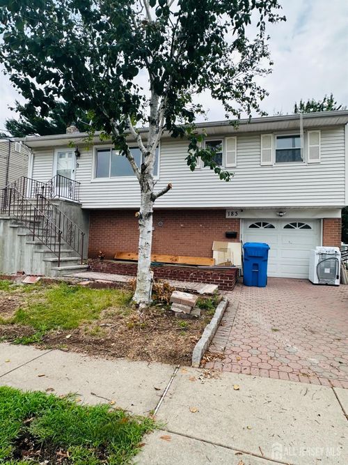 183 E Henry Place E, Iselin, NJ, 08830 | Card Image