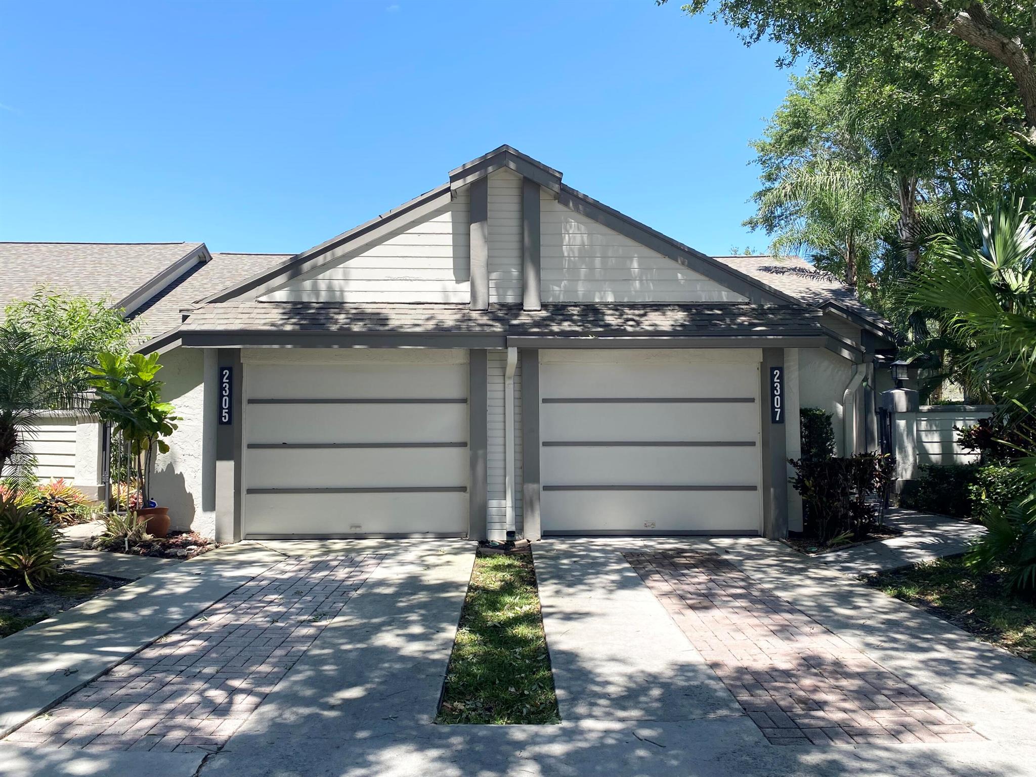 Landings Blvd, Greenacres, FL 33413