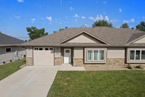 381 7th Ave, Columbus, NE, 68601-7806 | Card Image