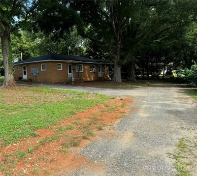 2217/2219 Catawba Heights Road, Home with 2 bedrooms, 2 bathrooms and null parking in Lincolnton NC | Image 3