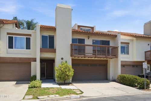 615 Hollyburne Ln, Thousand Oaks, CA, 91360-2535 | Card Image