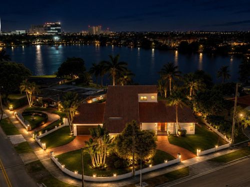 1110 Sw 97th Avenue, Miami, FL, 33174 | Card Image