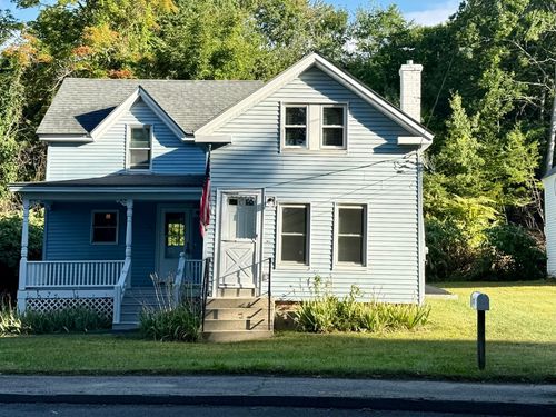 301 Central St, Hudson, MA, 01749-1334 | Card Image