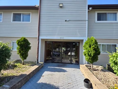 apt-119-850 E Old Willow Rd, Prospect Heights, IL, 60070-2118 | Card Image