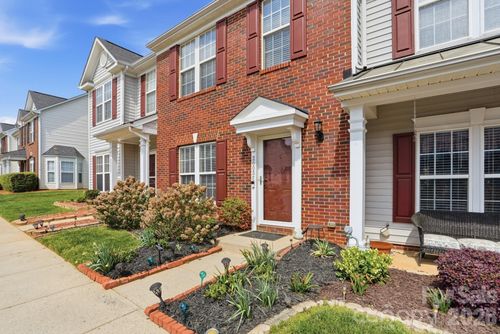 e-2005 Cramerton Village Dr, Cramerton, NC, 28032-1484 | Card Image