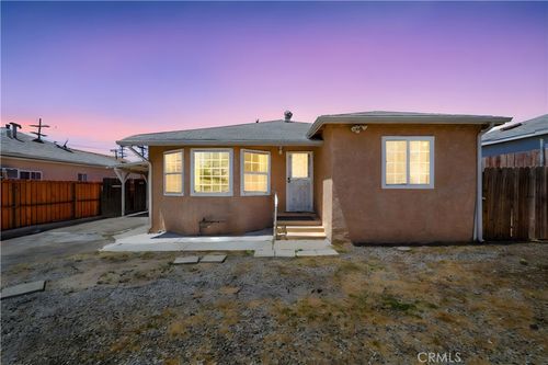 11777 Neenach St, Sun Valley, CA, 91352 | Card Image