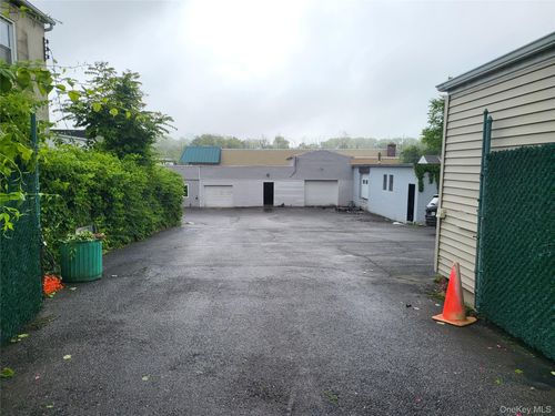 43-45 Oakland Ave, Harrison, NY, 10528-3709 | Card Image