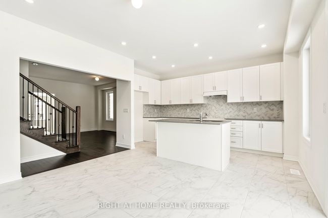 1286 Davis Loop, House other with 4 bedrooms, 3 bathrooms and 4 parking in Lefroy ON | Image 8