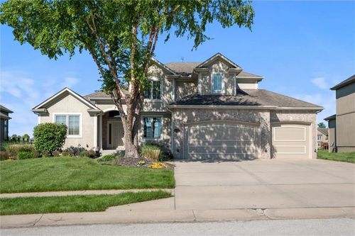 12990 N Crispin Way, Platte City, MO, 64079-7931 | Card Image