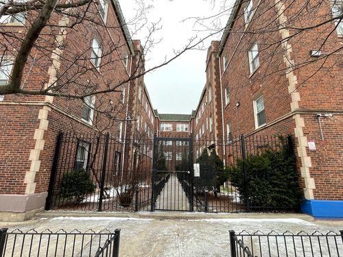 2-1160 N Harding Ave, Chicago, IL, 60651-3884 | Card Image