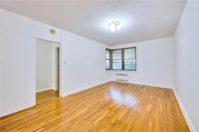 APT-4K - 100 Ocean Pkwy, Home with 1 bedrooms, 1 bathrooms and null parking in Brooklyn NY | Image 8