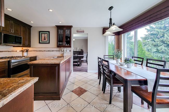 133 Lavender Dr, House other with 5 bedrooms, 3 bathrooms and 2 parking in Ancaster ON | Image 22
