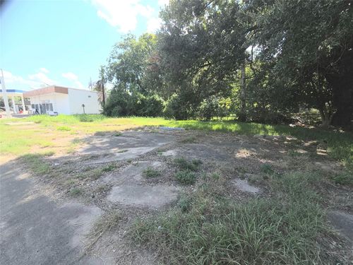 3630 Highland Ave, Beaumont, TX, 77705-2433 | Card Image