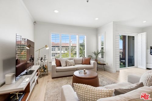 411-6020 Seabluff Dr, Playa Vista, CA, 90094-2250 | Card Image