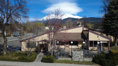 520 N Mount Shasta Blvd, Mount Shasta, CA, 96067-2234 | Card Image