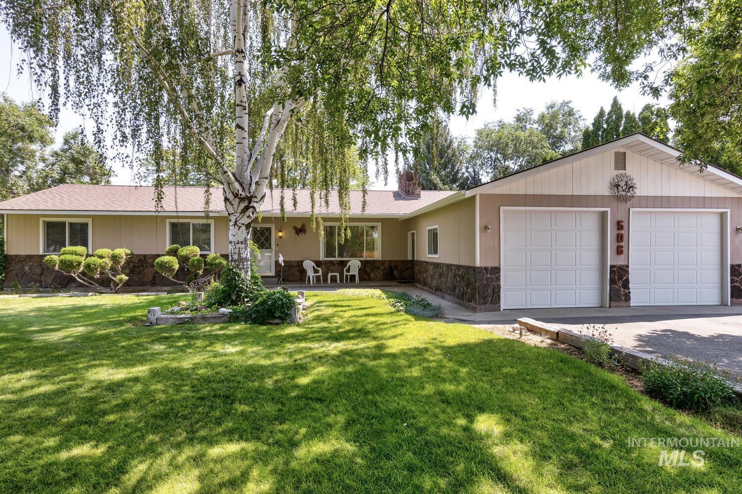 Arizona St, Gooding, ID 83330