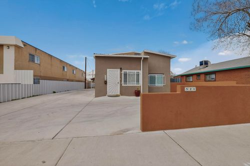 321 Columbia Dr Se, Albuquerque, NM, 87106-3615 | Card Image