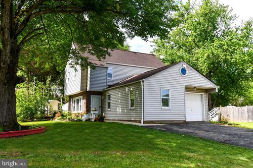 8618 Liberia Ave, MANASSAS, VA, 20110-4851 | Card Image