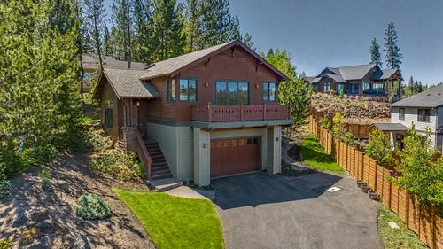 19305 Brookside Way, Bend, OR, 97702-3207 | Card Image
