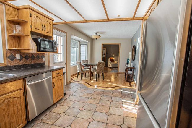 10701 104 Street, House other with 4 bedrooms, 3 bathrooms and 4 parking in High Level AB | Image 18