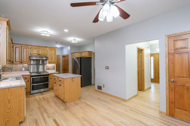 504 Eastern Trl, House other with 4 bedrooms, 4 bathrooms and null parking in MUKWONAGO WI | Image 10