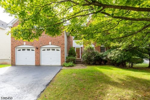 47 Ramapo Dr, Basking Ridge, NJ, 07920-4224 | Card Image