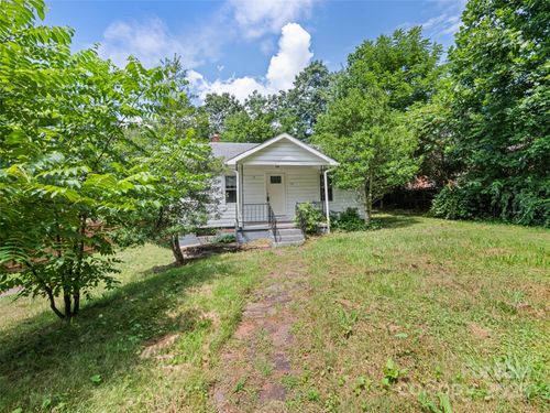 155 Woodland Dr, Waynesville, NC, 28786-3413 | Card Image