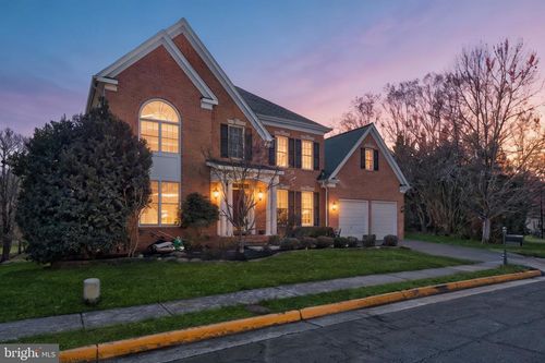 11638 Forest Hill Ct, Fairfax, VA, 22030-5630 | Card Image