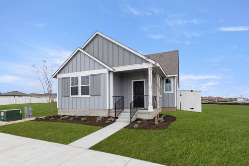 110 Backwater Rd, Kyle, TX, 78640-3573 | Card Image