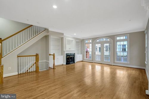 1210 Roundhouse Ln, ALEXANDRIA, VA, 22314-5908 | Card Image