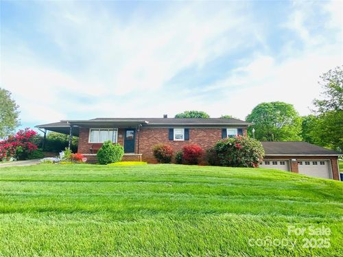 1515 Fairway Acres Rd, Lenoir, NC, 28645-8476 | Card Image