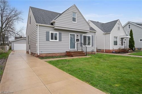 2819 Lincoln Ave, Parma, OH, 44134-1925 | Card Image