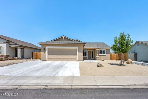 234 Red Oak Dr, Fernley, NV, 89408-9719 | Card Image