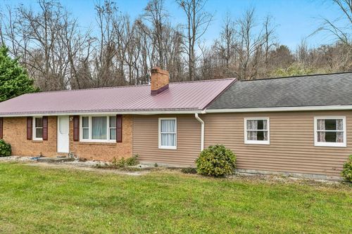 3928 Springwood Rd, Fincastle, VA, 24090 | Card Image