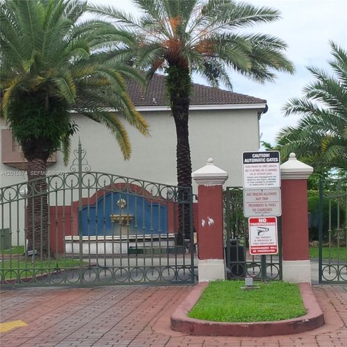9f-8346 Nw 10th St, Miami, FL, 33126-2720 | Card Image