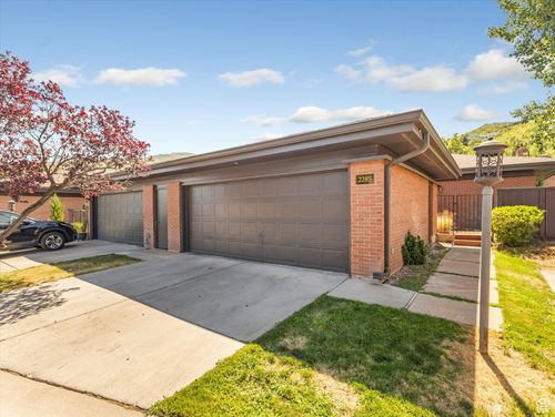 2285 Ridgewood Way, Bountiful, UT, 84010-1603 | Card Image