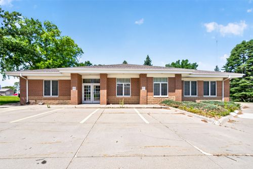 6540 Ne 12th Avenue, Pleasant Hill, IA, 50327 | Card Image