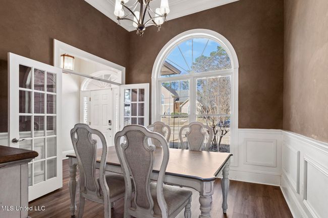 513 Windsor-5 | Image 5