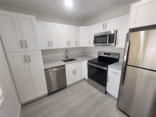 apt-217-138 S Cypress Rd, Pompano Beach, FL, 33060-7057 | Card Image