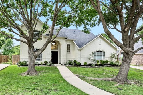 49 Cimarron Dr, Trophy Club, TX, 76262-5211 | Card Image