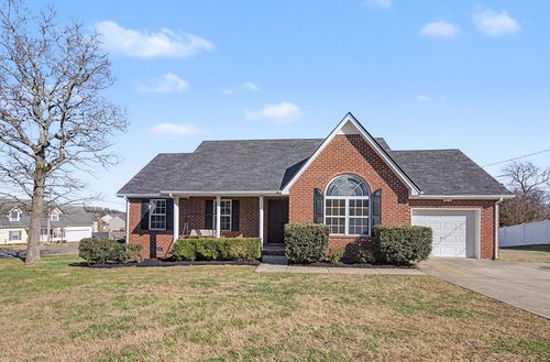 411 Wooded Valley Ct, La Vergne, TN, 37086-3815 | Card Image